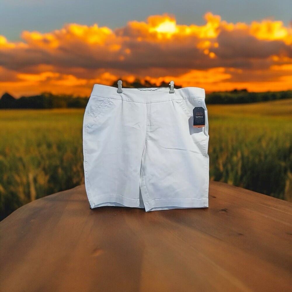 Jag Gracie Bermuda Plus Size Pull-on White Shorts Size 22W Classic Fit‎ NWT $69